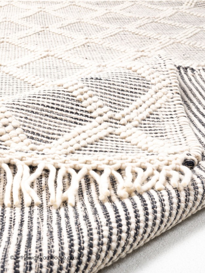 Macrame Monochrome Rug - 7