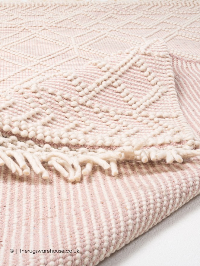 Macrame Rose Rug - 8