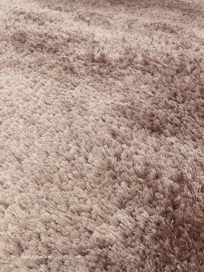 Plush Blush Rug - 4