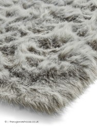 Polar Plush Light Grey Rug - Thumbnail - 5