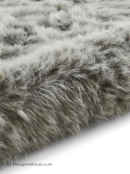 Polar Plush Light Grey Rug - Thumbnail - 6