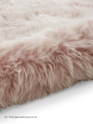 Polar Plush Rose Rug - Thumbnail - 6