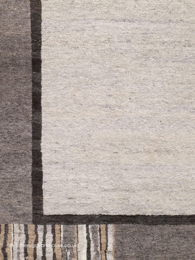 Varenia Light Grey Rug - 3